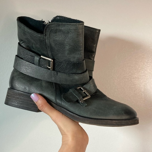 Treasure & Bond Women's Black Ankle zip up Boots 10 - Picture 2 of 9